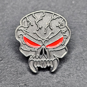 Silver Face_red Eyes